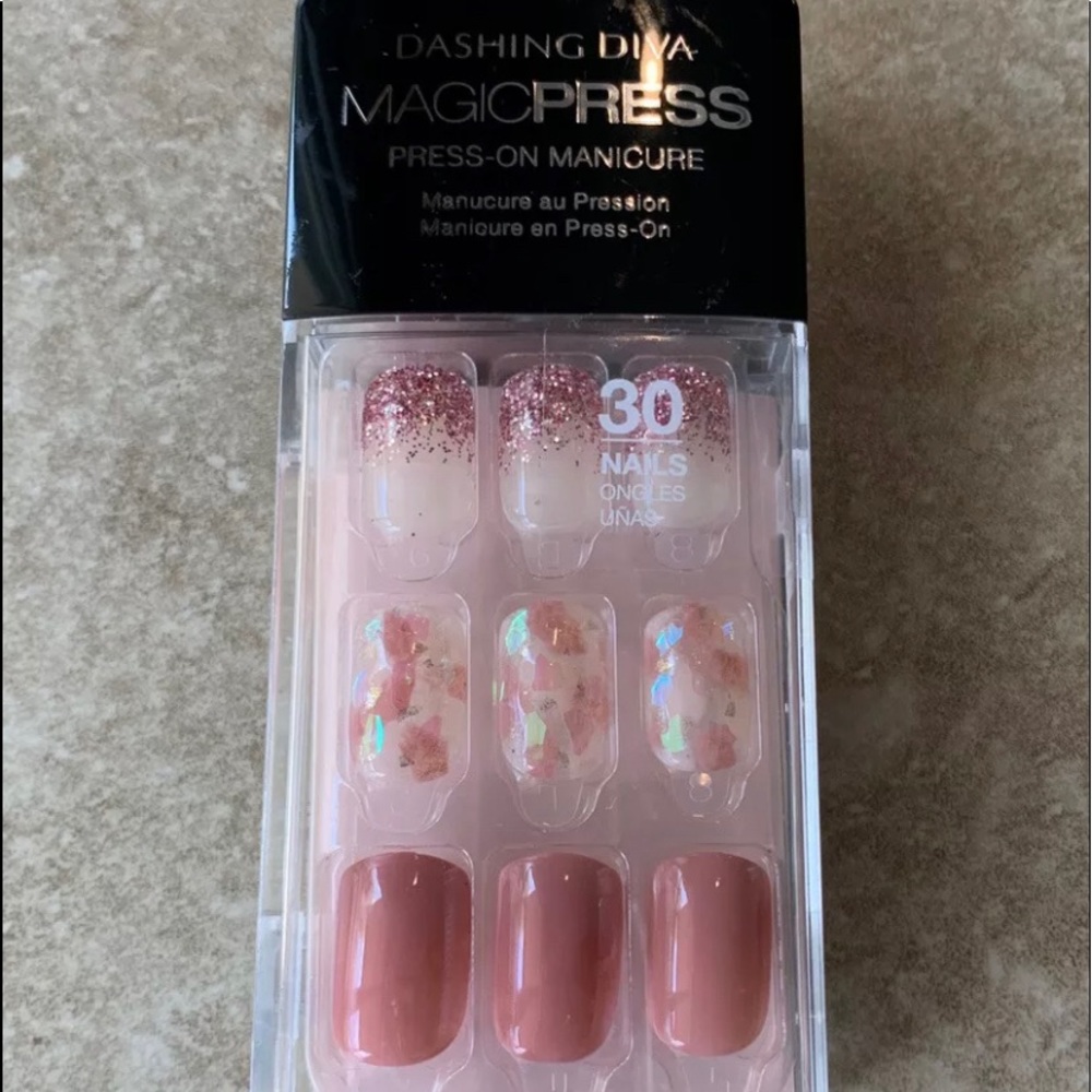 Dashing Diva Magic Press Nails Pink Parfait 10497